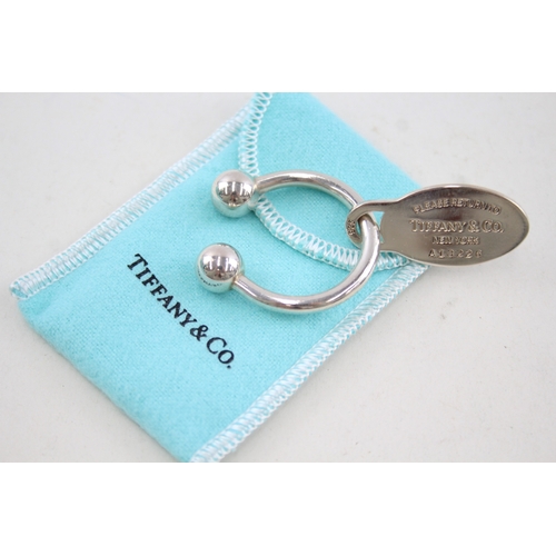 320 - TIFFANY & CO. 2006 London Sterling Silver 'Return To' Keyring Boxed (23g)