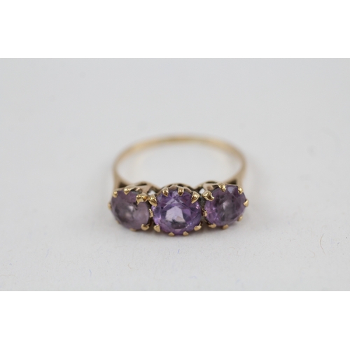 37 - 9ct gold vintage amethyst trilogy dress ring (2.3g) Size  Q