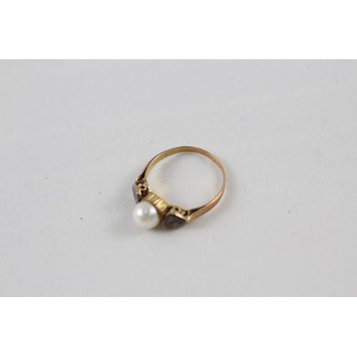 40 - 9ct gold vintage cultured pearl and diamond set shoulder dress ring (2.3g) AS SEEN - MISHAPEN Size  ... 