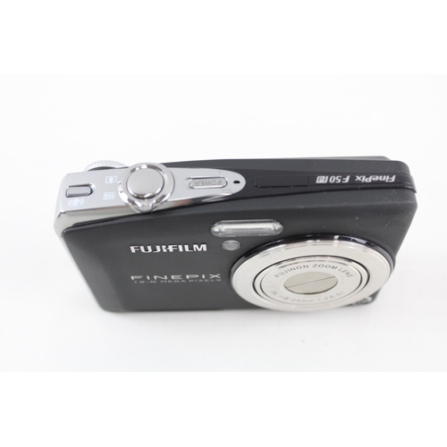 402 - Fujifilm Finepix F50 FD, Digital Compact Camera Working w/ Case