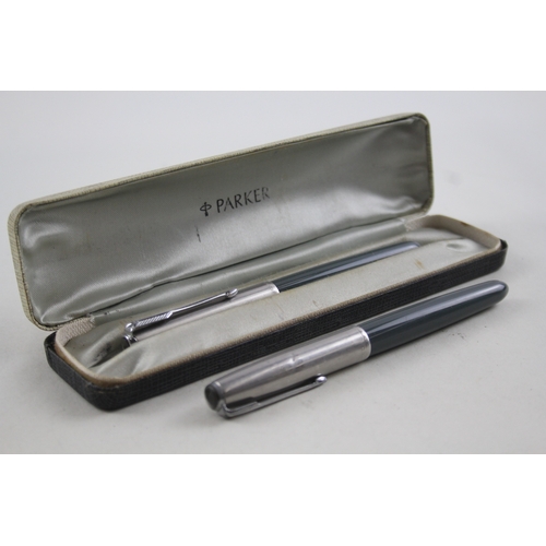 438 - 2 x Vintage PARKER 51 Grey Fountain Pens w/ 14ct Gold Nibs WRITING Inc Boxed Etc