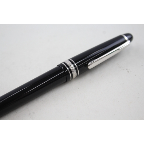 443 - Montblanc Meisterstuck Black Fountain Pen w/ 14ct White Gold Nib WRITING