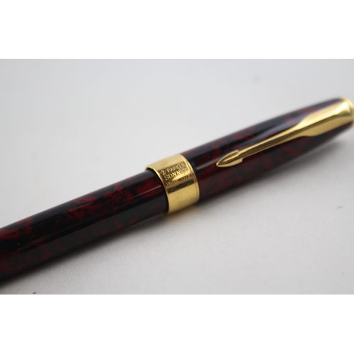 445 - Vintage Parker Sonnet Red Lacquer Fountain Pen w/ 18ct Gold Nib WRITING