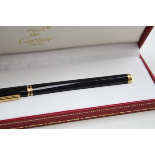 450 - Must De CARTIER Black Lacquer & Gold Plated Fountain Pen 18ct Nib WRITING