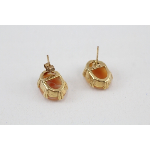 49 - 9ct gold shell cameo stud earrings (2.6g)