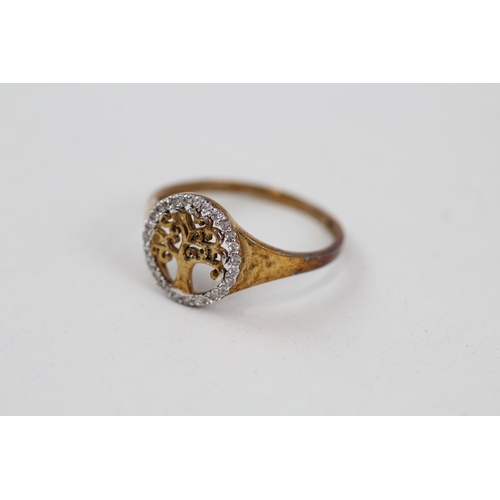 52 - 9ct gold cubic zirconia tree of life dress ring (1.4g) Size  R