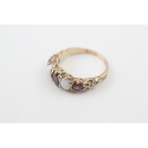 69 - 9ct gold garnet & opal five stone ring (2.7g) Size  L