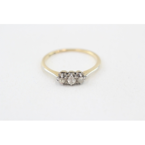 80 - 18ct gold diamond three stone ring (1.8g) Size  N