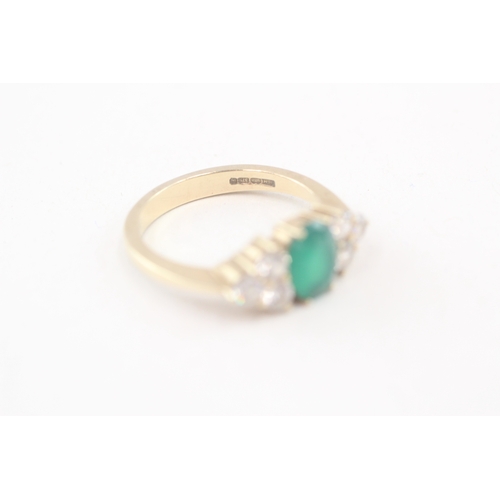 94 - 9ct gold chrysoprase and cubic zirconia dress ring (3.5g) Size  P