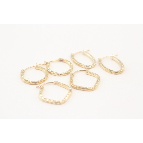 96 - 3x 9ct gold patterned hoop earrings (2.1g)