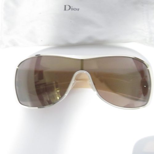 378 - 5 x Designer Sunglasses