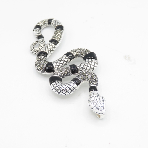 276 - HM Sterling Silver 925 Snake pendant set with black stones  (10.8g) In excellent condition - 50mm lo... 