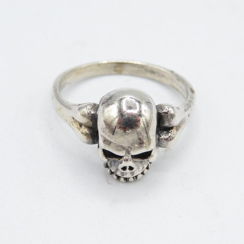 277 - HM 925 Sterling Silver skull ring (4g) In excellent condition