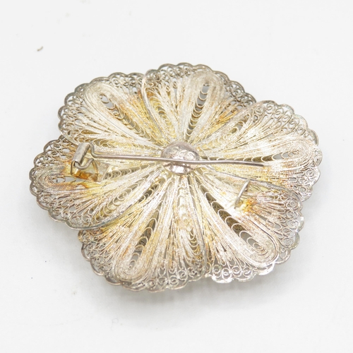 288 - Collection of filigree flower brooches (102g)