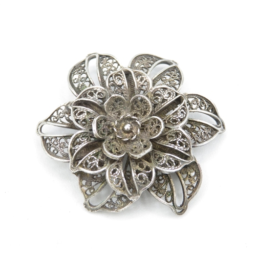 288 - Collection of filigree flower brooches (102g)