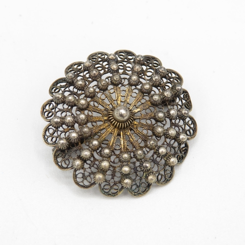 288 - Collection of filigree flower brooches (102g)