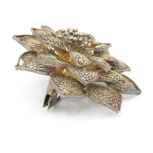 288 - Collection of filigree flower brooches (102g)