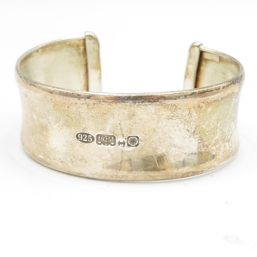 295 - 4 x Silver cuff bangles (90.5g)