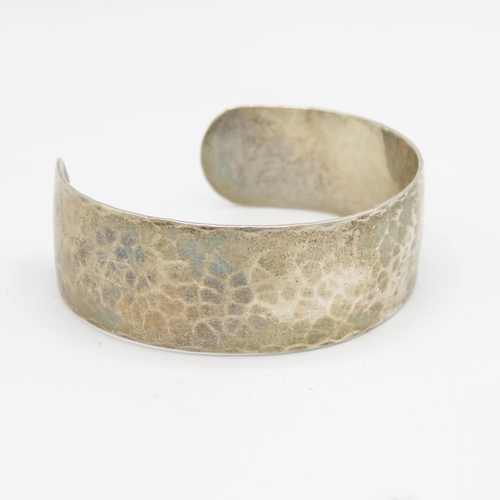 295 - 4 x Silver cuff bangles (90.5g)