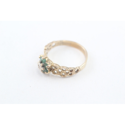 113 - 9ct gold vintage emerald and diamond cut work dress ring (2.8g) Size  P