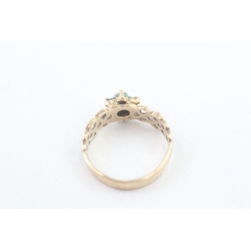 113 - 9ct gold vintage emerald and diamond cut work dress ring (2.8g) Size  P