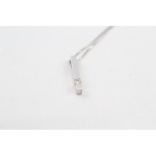 12 - 9ct white gold diamond single stone bar pendant necklace (1.4g)