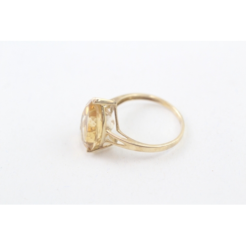 144 - 9ct gold citrine pear cut cocktail ring (2.4g) Size  N