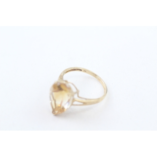 144 - 9ct gold citrine pear cut cocktail ring (2.4g) Size  N