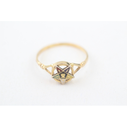 178 - 9ct gold vintage enamel masonic ring (1.5g) Size  P 1/2