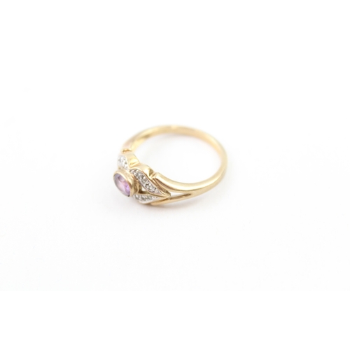 18 - 9ct gold amethyst and white gemstone dress ring (2.9g) Size  N 1/2