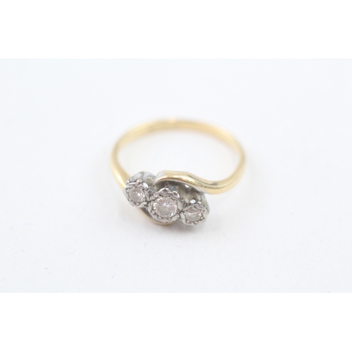 203 - 18ct gold vintage diamond trilogy dress ring (2.6g) Size  L