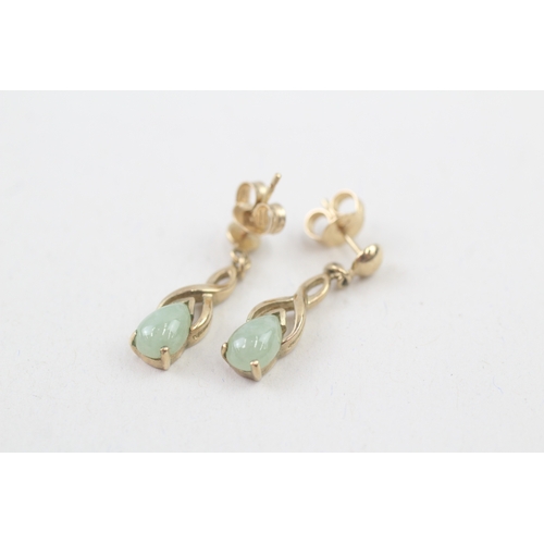 21 - 9ct gold jade drop earrings with scroll backs (2.2g)