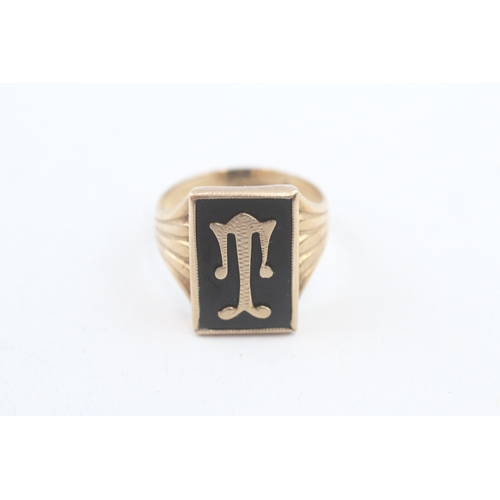 213 - 9ct gold antique onyx monogram signet ring (4.7g) Size  S