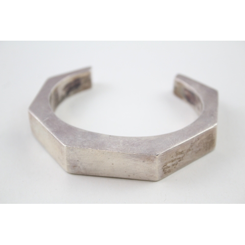 241 - Silver modernist hexagonal shaped bangle