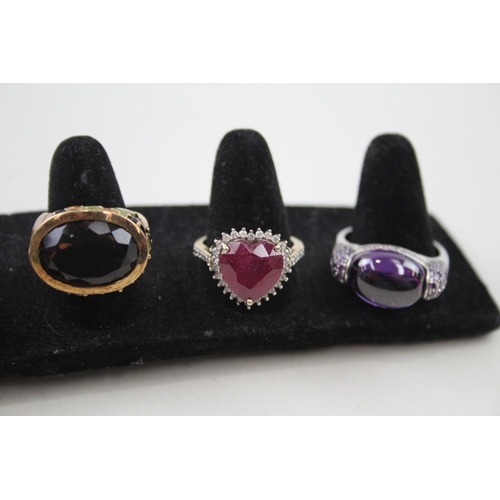 252 - Five silver gemstone rings including Ruby