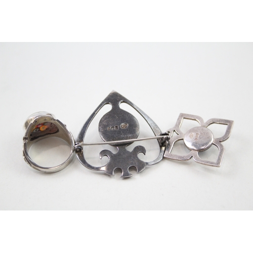 261 - A collection of silver jewellery by Caitness Glass