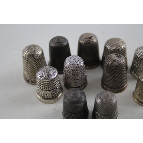 291 - 12 x Antique / Vintage .925 Sterling Silver Thimbles & Button Hook (50g)