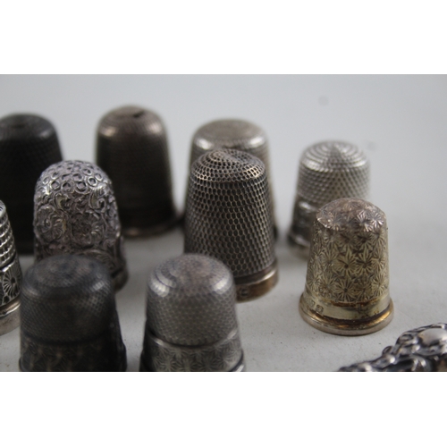 291 - 12 x Antique / Vintage .925 Sterling Silver Thimbles & Button Hook (50g)