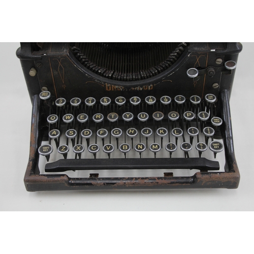 364 - Vintage 1930s Underwood Typewriter