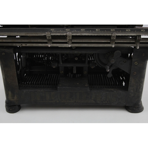 364 - Vintage 1930s Underwood Typewriter