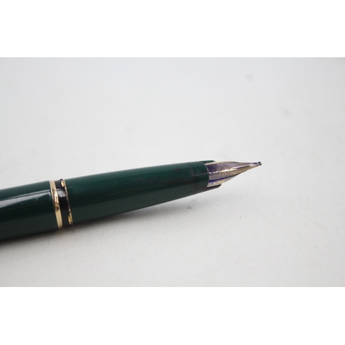 435 - Montblanc Generation Green Cased Fountain Pen w/ 14ct Gold Nib WRITING