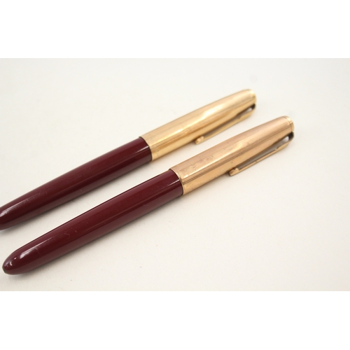 443 - 2 x Vintage PARKER 51 Burgundy Fountain Pens w/ 14ct Gold Nibs WRITING