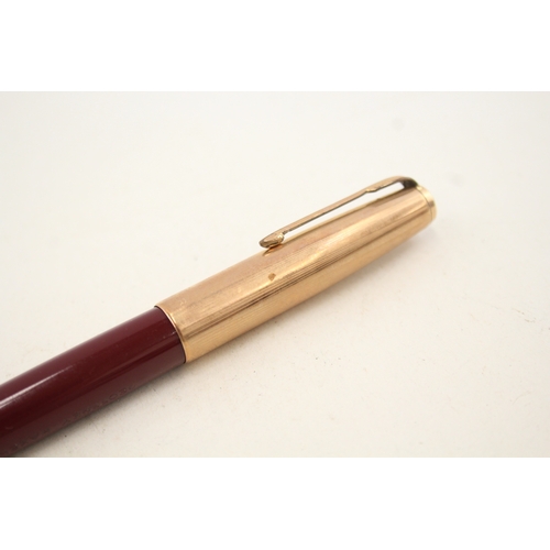 443 - 2 x Vintage PARKER 51 Burgundy Fountain Pens w/ 14ct Gold Nibs WRITING