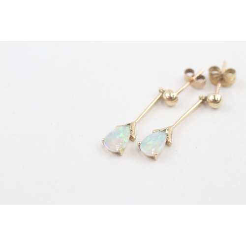 45 - 9ct gold opal drop earrings (1.8g)