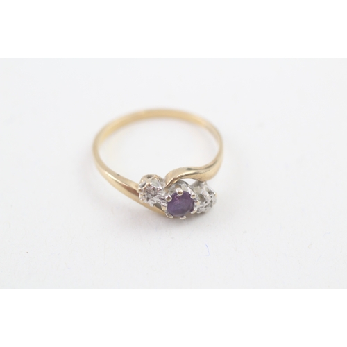 66 - 9ct gold diamond and amethyst trilogy dress ring (2g) Size  O