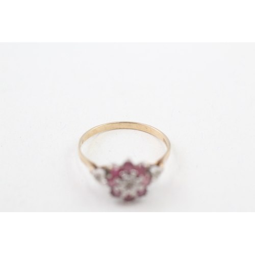 88 - 9ct gold ruby and diamond floral cluster dress ring (2g) Size  Q