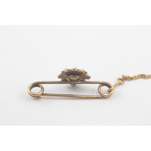 92 - 9ct gold vintage seed pearl floral bar brooch (2.7g)