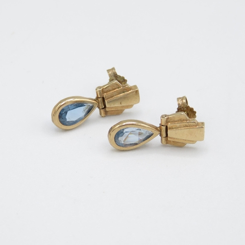 235 - 9ct gold blue gemstone earrings 1.7g