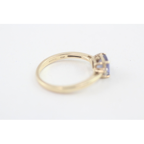 100 - 9ct gold cushion cut tanzanite & white gemstone dress ring, claw set (2.2g) Size  N 1/2