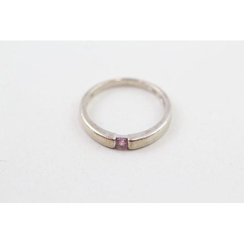 23 - 9ct gold pink sapphire ring (1.8g) Size  K 1/2